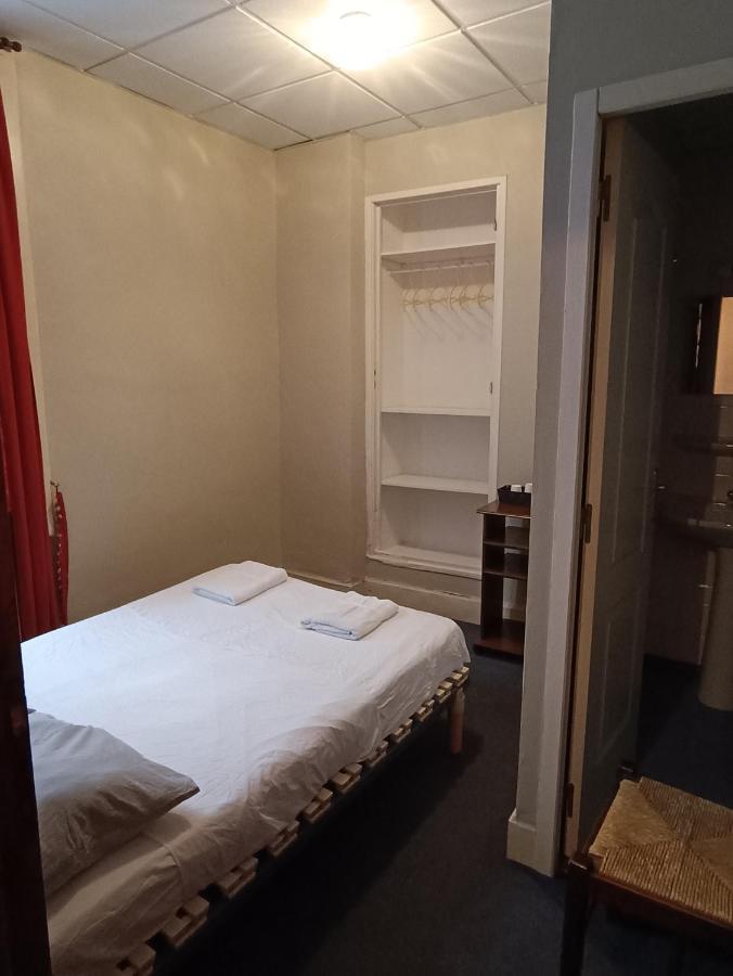 Chambre Chez Marie Et Didier 1 Minute A Pied Du Sanctuaire De لورد المظهر الخارجي الصورة
