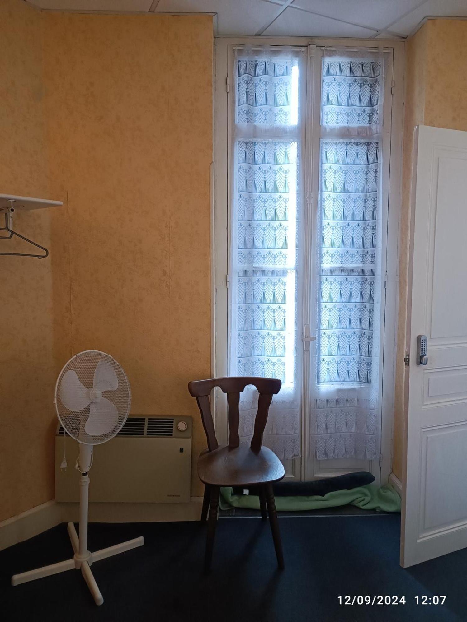 Chambre Chez Marie Et Didier 1 Minute A Pied Du Sanctuaire De لورد المظهر الخارجي الصورة